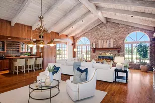 18246 Via Ascenso, Rancho Santa Fe, CA 92091 - Photo 2