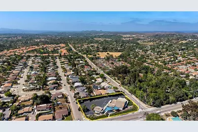 1109 E Fallbrook Street, Fallbrook, CA 92028 - Photo 8