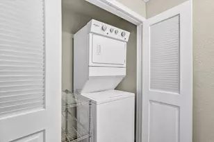 330 J St, San Diego, CA 92101 - Photo 14