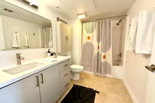 687 S Coast Hwy 101, Encinitas, CA 92024 - Photo 8