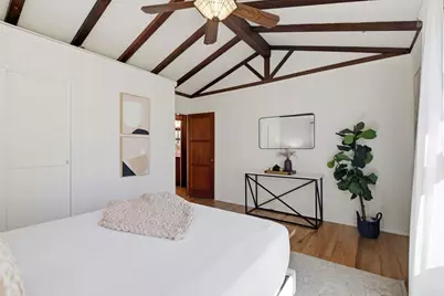 258 Barbara Avenue, Solana Beach, CA 92075 - Photo 12