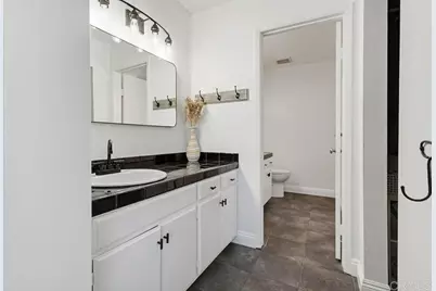 2306 Altisma Way, Carlsbad, CA 92009 - Photo 10