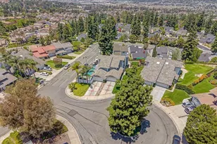 6098 E Silverspur Trail, Anaheim Hills, CA 92807 - Photo 2