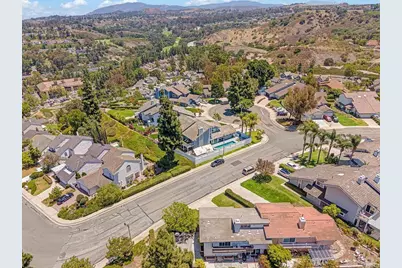 6098 E Silverspur Trail, Anaheim Hills, CA 92807 - Photo 4