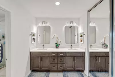 6098 E Silverspur Trail, Anaheim Hills, CA 92807 - Photo 56