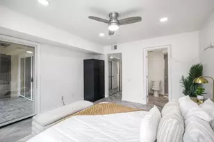 12160 Rancho Bernardo Rd, San Diego, CA 92128 - Photo 18