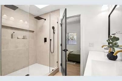191 Bronze Way, Vista, CA 92083 - Photo 18