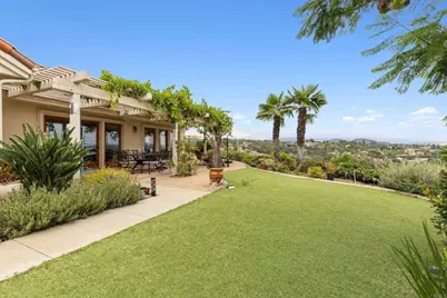 2281 Corner Creek Lane, Fallbrook, CA 92028 - Photo 2