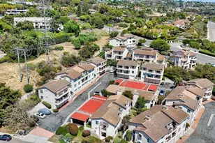 7400 Altiva Pl, Carlsbad, CA 92009 - Photo 16