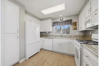 32936 Sotelo Drive, Temecula, CA 92592 - Photo 10