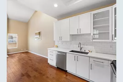 7275 Calabria Ct #69, San Diego, CA 92122 - Photo 6