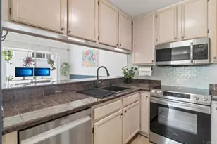 669 Diamond Way, Vista, CA 92083 - Photo 8
