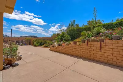 2071 Wagon Wheel Court, Escondido, CA 92026 - Photo 36