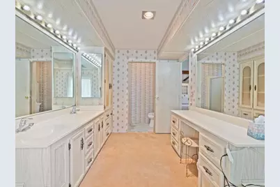 14765 Woods Valley Road, Valley Center, CA 92082 - Photo 22