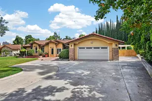 1654 Candlelight Ave, Escondido, CA 92029 - Photo 6