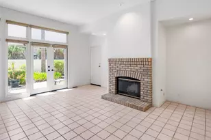 9618 Claiborne Square, La Jolla, CA 92037 - Photo 20