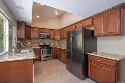 1140 Countrywood Lane, Vista, CA 92081 - Photo 10