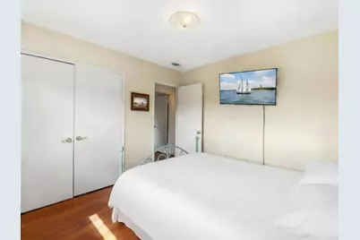 2646 Larchmont Avenue, Santa Ana, CA 92705 - Photo 26