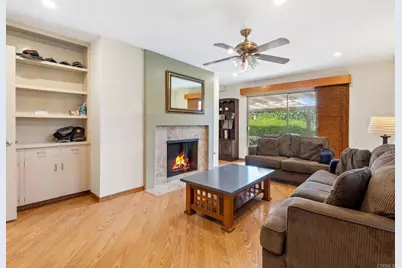 2646 Larchmont Avenue, Santa Ana, CA 92705 - Photo 16