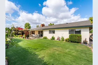 2646 Larchmont Avenue, Santa Ana, CA 92705 - Photo 38