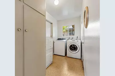2646 Larchmont Avenue, Santa Ana, CA 92705 - Photo 32