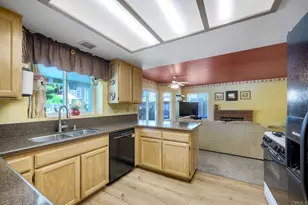 24673 Leafwood Dr, Murrieta, CA 92562 - Photo 20