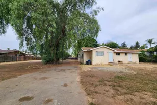 664 N Fig St, Escondido, CA 92025 - Photo 2