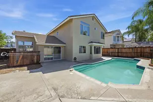 25211 Via Pera, Murrieta, CA 92563 - Photo 32