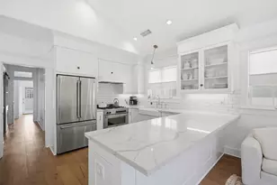 748 G Ave, Coronado, CA 92118 - Photo 2