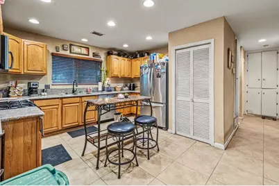 650 Begonia Street, Escondido, CA 92027 - Photo 8