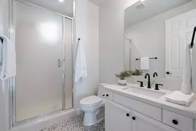 2124 Historic Decatur Rd, San Diego, CA 92106 - Photo 30