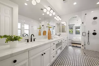 2124 Historic Decatur Rd, San Diego, CA 92106 - Photo 20