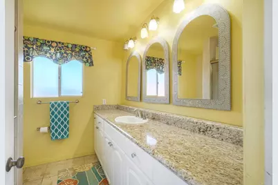 2302 Greenbrier Drive, Oceanside, CA 92054 - Photo 16