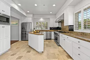 213 Hillcrest Dr, Encinitas, CA 92024 - Photo 10