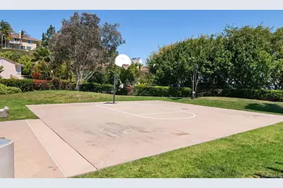 6085 Hillpointe Row, La Jolla, CA 92037 - Photo 30