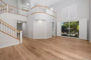 6085 Hillpointe Row, La Jolla, CA 92037 - Photo 10