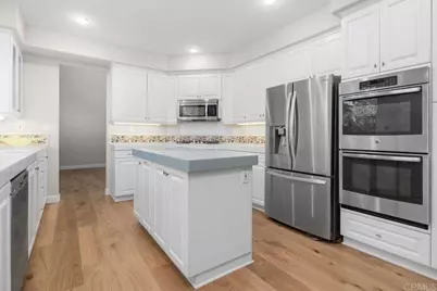 6085 Hillpointe Row, La Jolla, CA 92037 - Photo 2