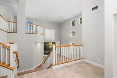 6085 Hillpointe Row, La Jolla, CA 92037 - Photo 8