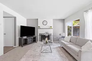 610 Flintridge Pl, Escondido, CA 92026 - Photo 2