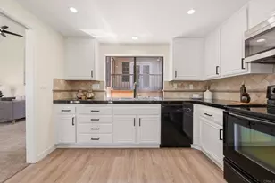 2090 Avenida De AQUACATE, Escondido, CA 92029 - Photo 16