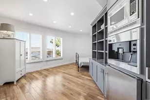 1641 Crespo Dr, La Jolla, CA 92037 - Photo 46