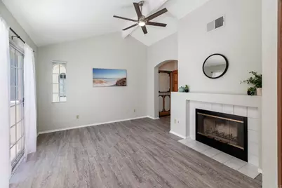 740 Breeze Hill Drive #170, Vista, CA 92081 - Photo 10