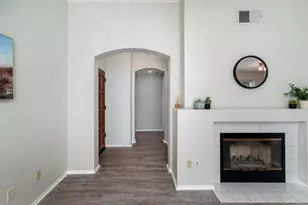 740 Breeze Hill Dr, Vista, CA 92081 - Photo 18