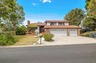 245 Loma Corta Dr, Solana Beach, CA 92075 - Photo 2