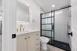 1855 E Riverside Dr, Ontario, CA 91761 - Photo 14