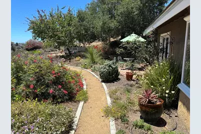 1825 Kent Place, Vista, CA 92084 - Photo 4