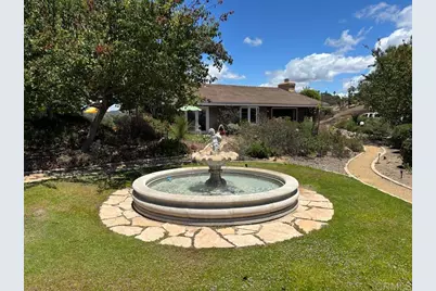 1825 Kent Place, Vista, CA 92084 - Photo 8