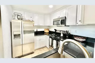 5037 Los Morros Way #70, Oceanside, CA 92057 - Photo 12