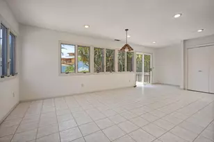 646 Wrelton Dr, La Jolla, CA 92037 - Photo 10