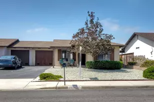 4545 Golden Ridge Dr, Oceanside, CA 92056 - Photo 4